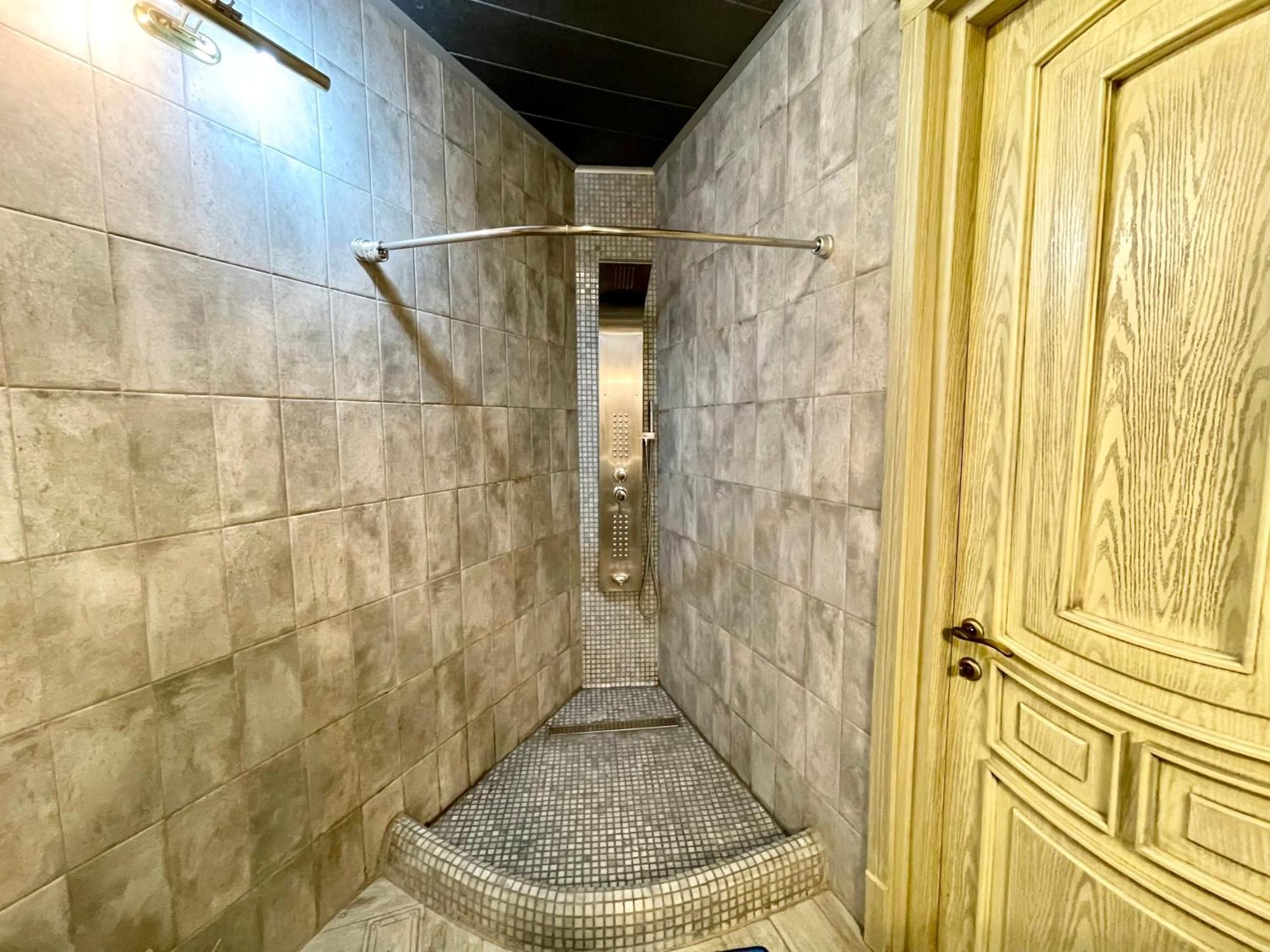 Central Apartment Tbilisi Exterior photo